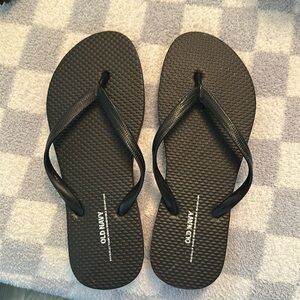Old navy never worn flip flops